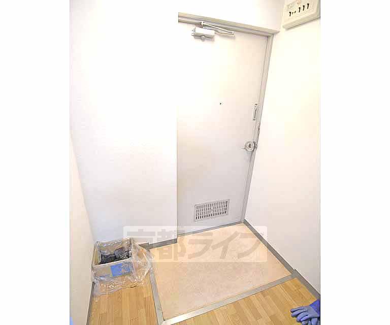 玄関　玄関です。