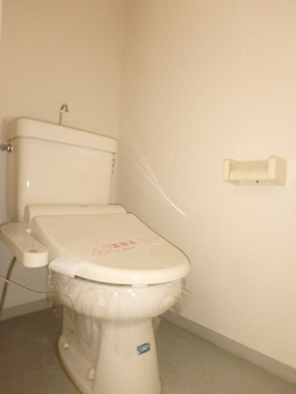 トイレ　図面と現状に相違がある場合には現状を優先