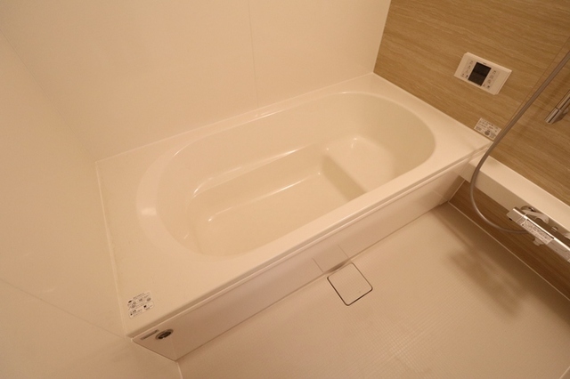 バス・シャワールーム　一坪風呂