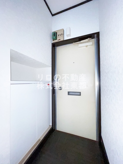 玄関　すっきりシンプルな玄関スペースです！