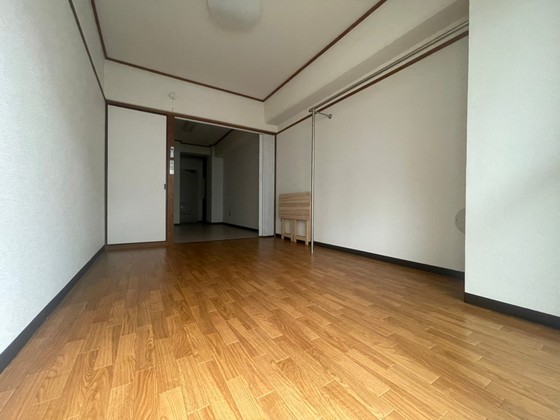 居室・リビング　※別号室の写真になります