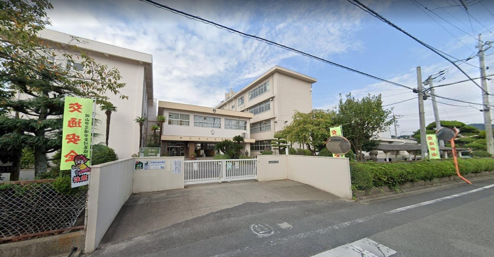 小学校　岡山市立財田小学校（小学校）まで220m