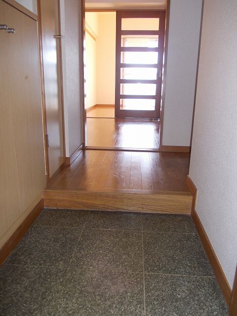 ドミール本城の外観写真