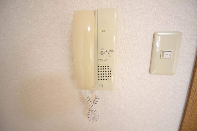 セキュリティ　オートロックは来訪者を確認してから開錠！