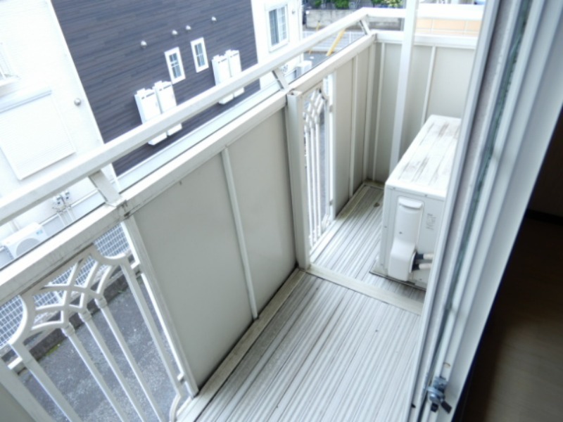 バルコニー　図面と現状に相違がある場合には現状を優先