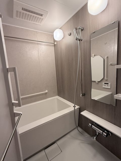 バス・シャワールーム