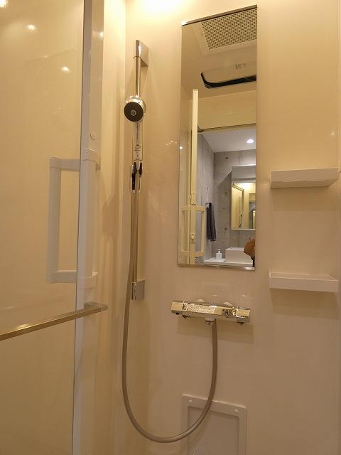 バス・シャワールーム　シャワールーム
