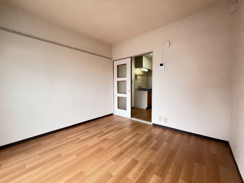 居室・リビング　別号室イメージ