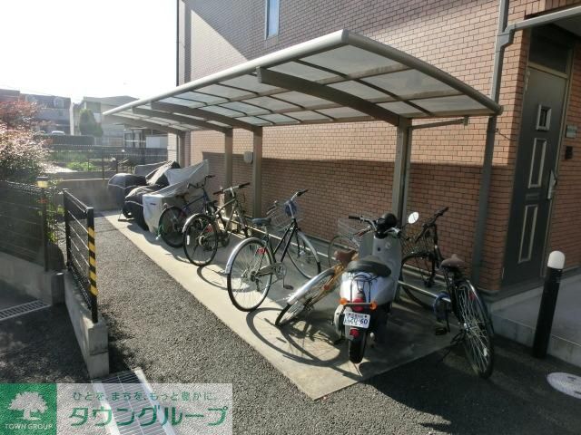 その他共有部分　屋根付き駐輪場