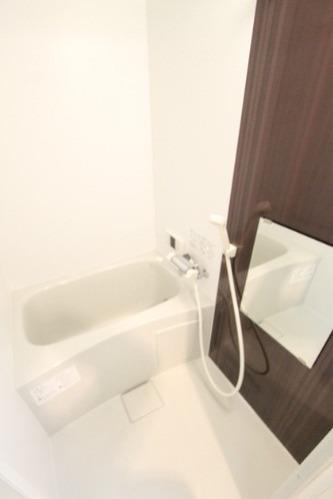 バス・シャワールーム　追い焚き・浴室乾燥機能付き