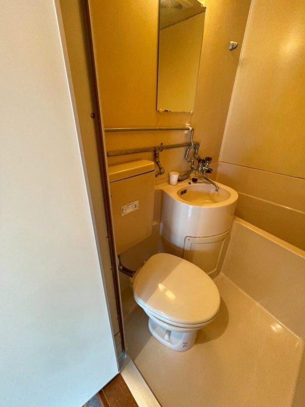 トイレ　トイレ