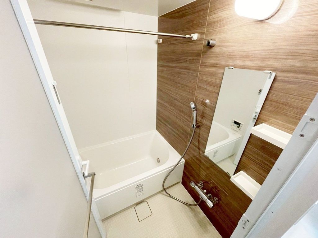 バス・シャワールーム　バス