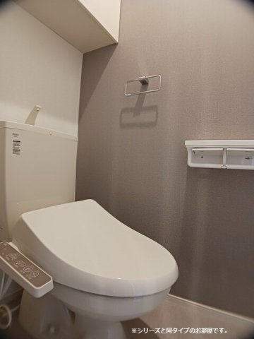 トイレ　ゆったりとした空間のトイレです