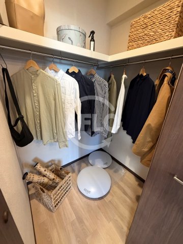 収納　LEGALAND+猫 MIYAKOJIMA　ウォークインクロ