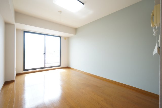 居室・リビング　当日の見学大歓迎！ ※すべて同タイプのお写真です