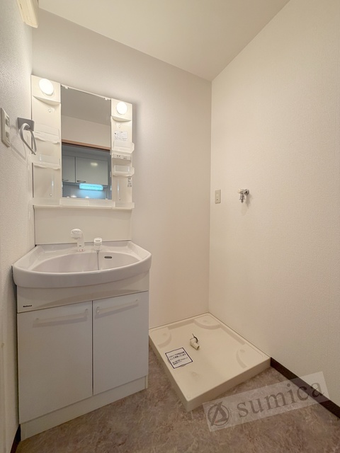 洗面設備　洗面脱衣所付き！独立洗面台が便利です♪♪