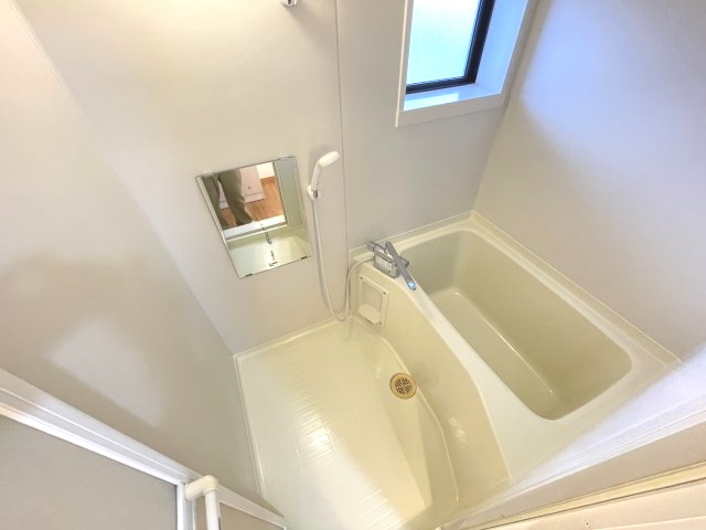 バス・シャワールーム　お風呂で日々の疲れを落としましょう