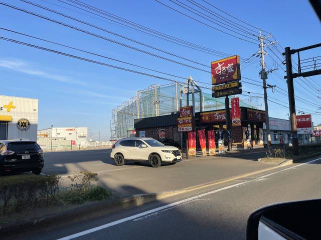 飲食店　すき屋　小倉北西港店（飲食店）まで897m