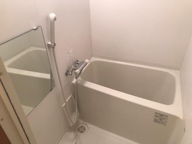 バス・シャワールーム　バスルーム