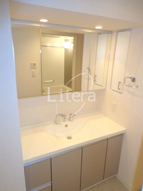 洗面設備　同タイプ部屋　参考写真