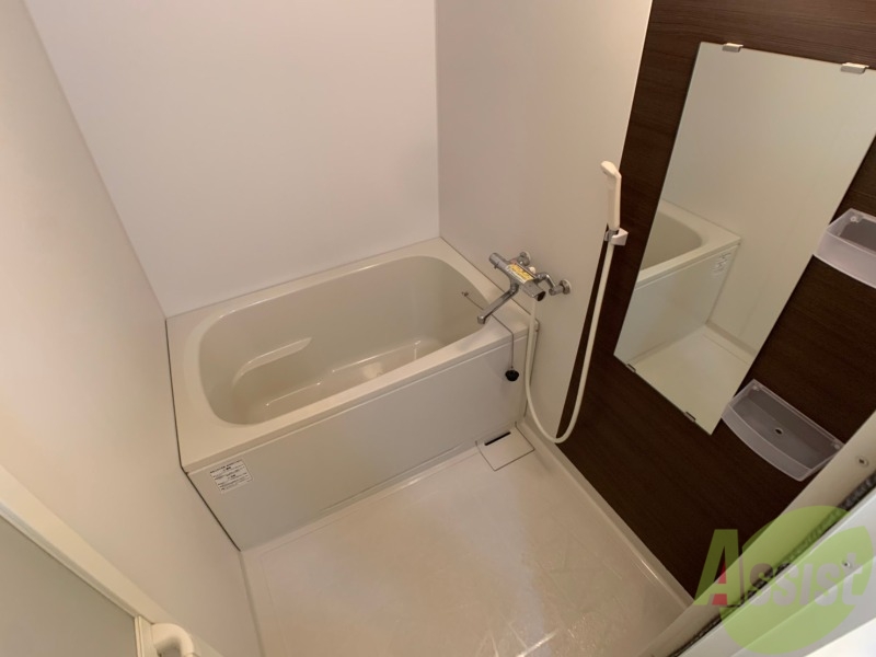 バス・シャワールーム　お風呂です。ゆっくりお風呂につかるのも体に良いですね～