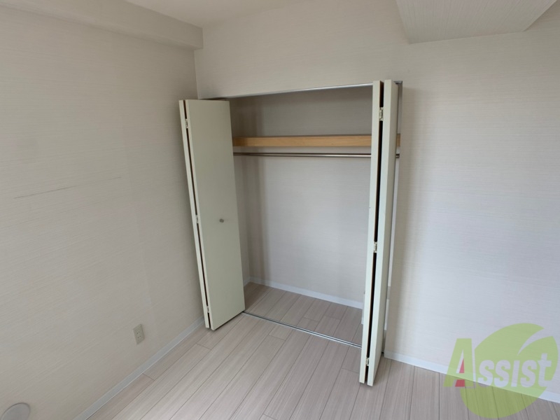 収納　洋室にはクローゼットがあるのですっきり片付きそうです。