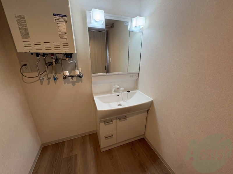 洗面設備　シャンプードレッサーで身支度もラクラクです！