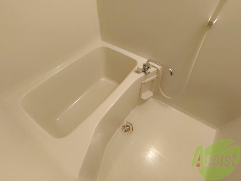 バス・シャワールーム　浴室は綺麗でゆったりとお過ごしいただけます。