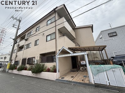 建物外観　居住者専用のごみ置き場があります。