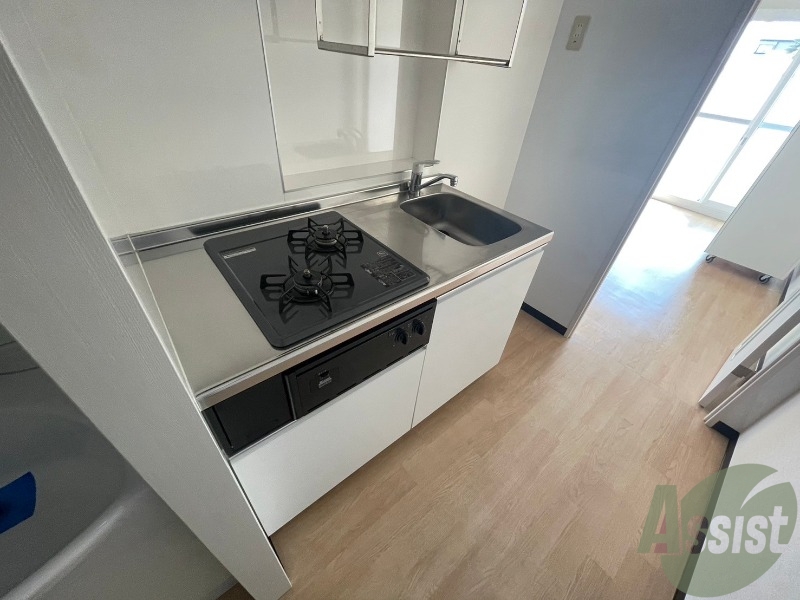 キッチン　こちらキッチンになります。ガスコンロ２口付です。