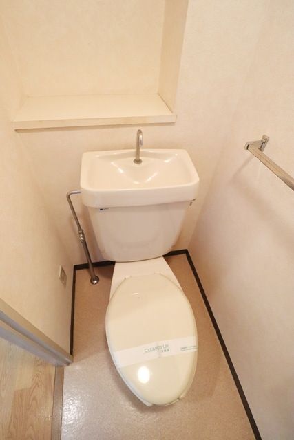 トイレ　※別部屋参考写真です