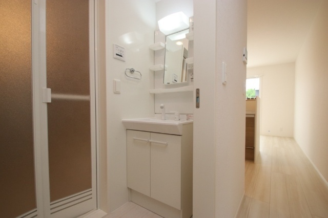 洗面設備　ルピナ尾倉　１０１　洗面所