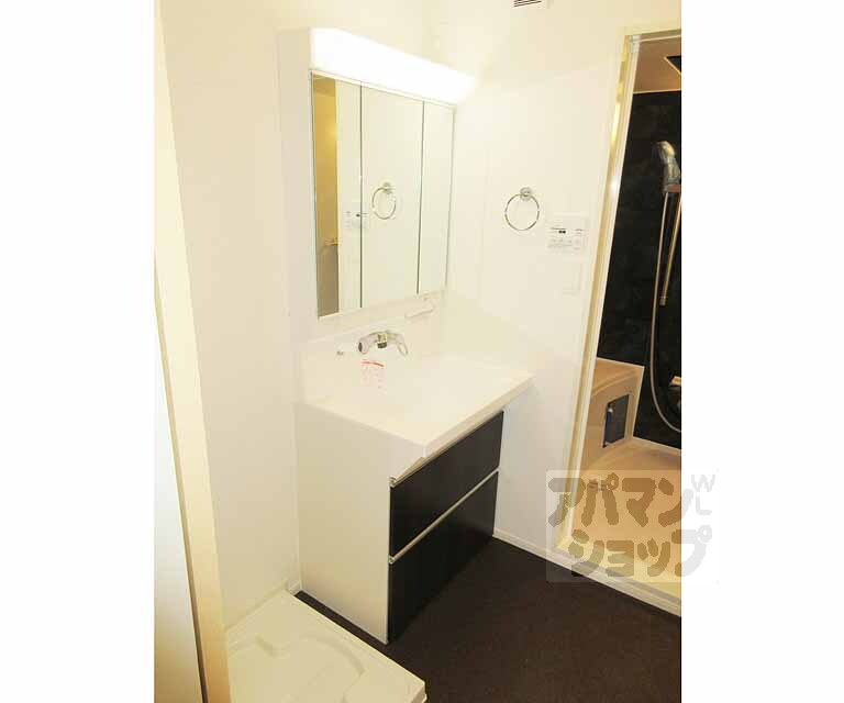 その他設備　大きな洗面台