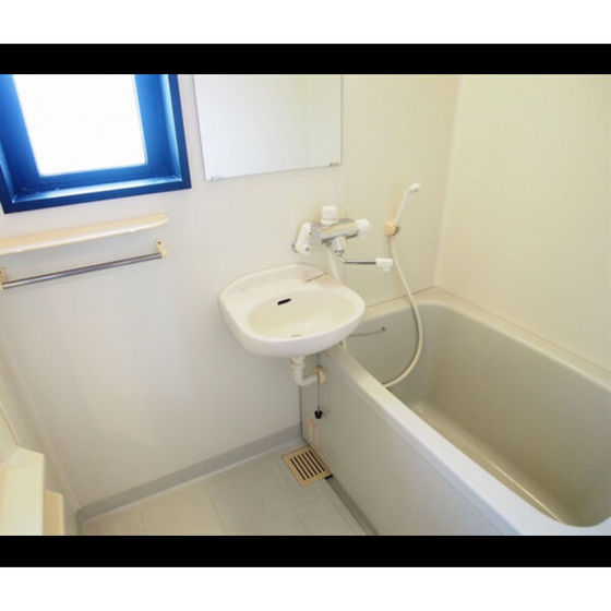 バス・シャワールーム　※同タイプ別部屋写真・現状優先