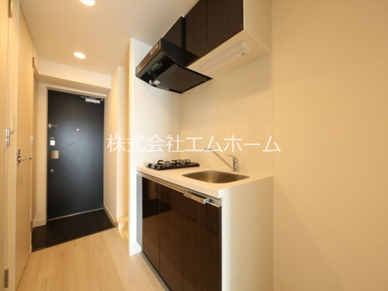 キッチン　システムキッチン（ガス2口コンロ付）