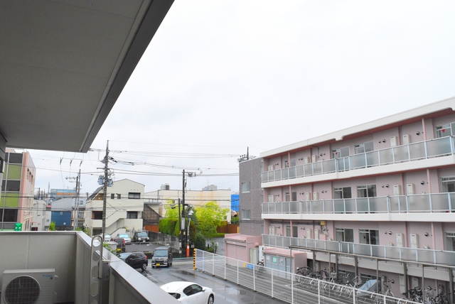 眺望　お部屋からの景色です！圧迫感がないので暮らしやすい♪