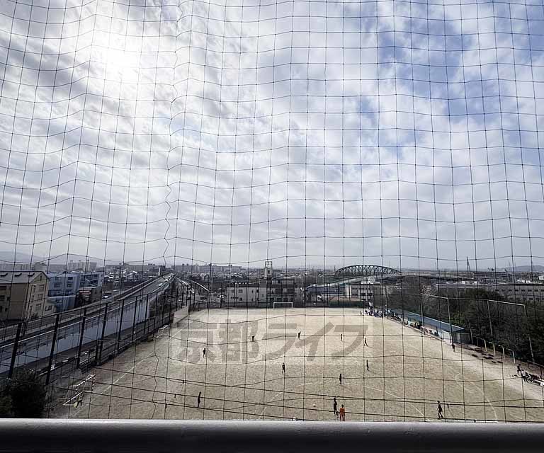 その他　エレベーター２基付いてます。