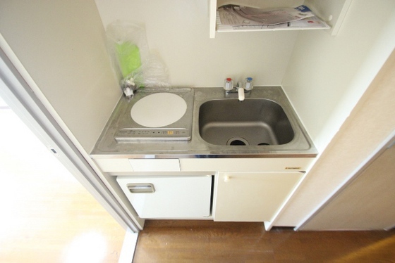 キッチン　※別部屋の写真です