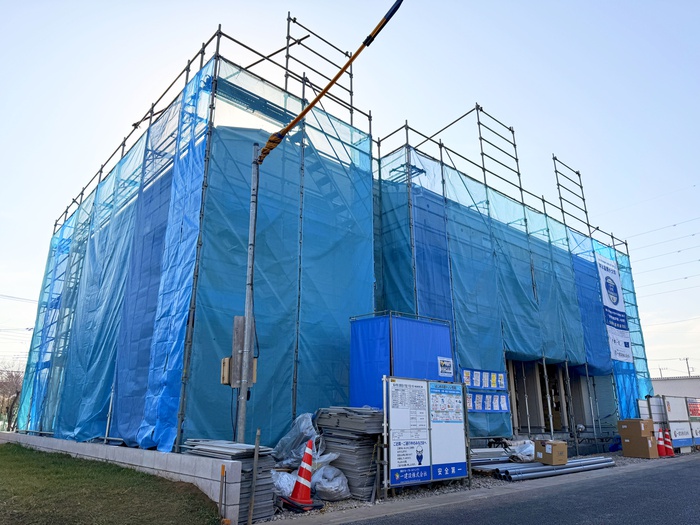 建物外観　建築中