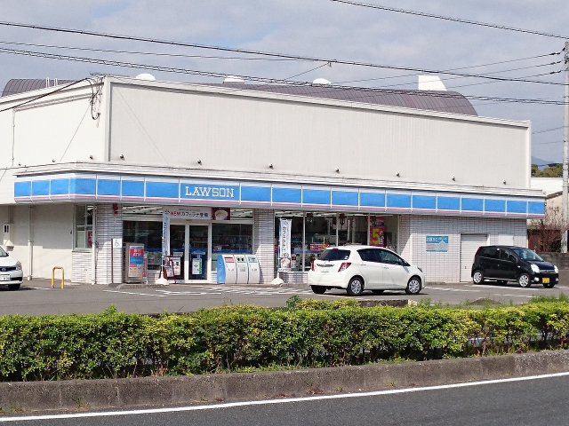 コンビニ　ローソン高知槇山町店（コンビニ）まで482m