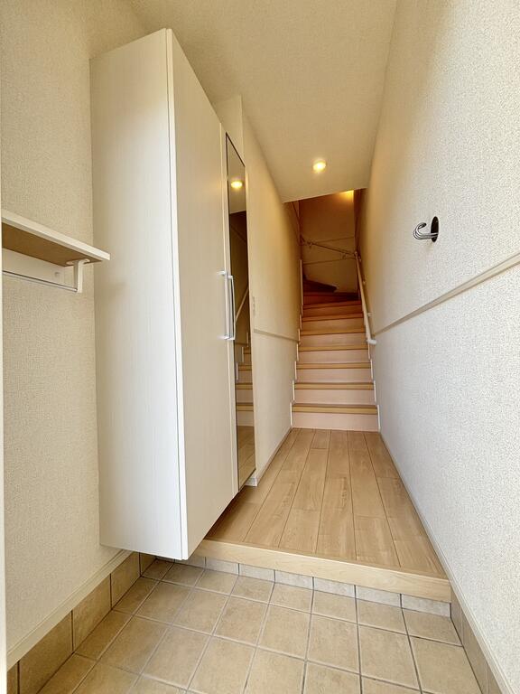 玄関　類似物件参照