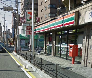 コンビニ　セブンイレブン戸田本町１丁目店（コンビニ）まで591m