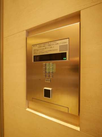 セキュリティ　コンフォリア新宿イーストサイドタワー