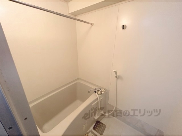 バス・シャワールーム　浴槽