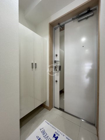 玄関　パークフラッツ新大阪　玄関