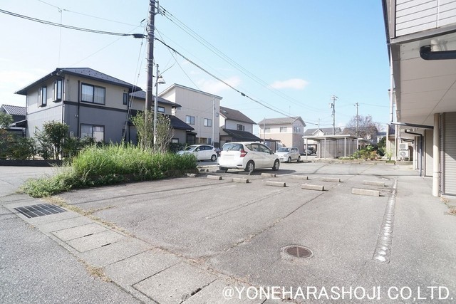 駐車場　青空駐車場