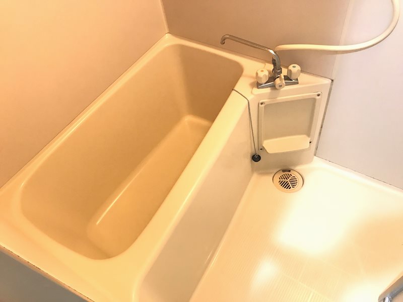 バス・シャワールーム　１人暮らしにはうれしいお風呂トイレ別です。