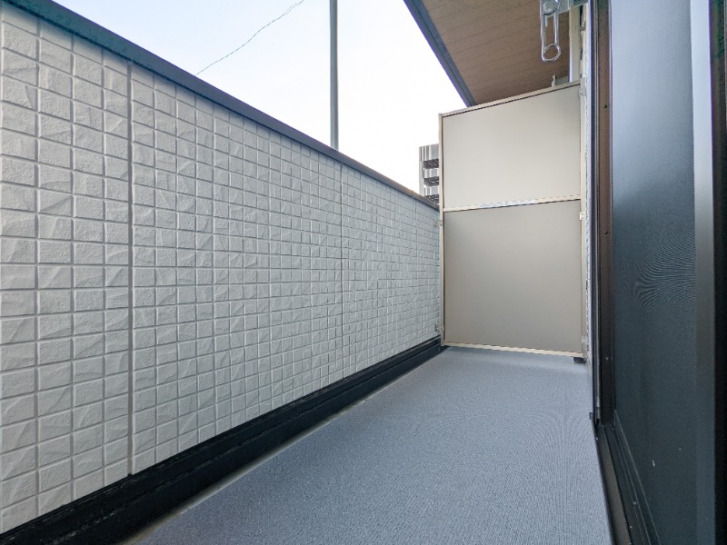 バルコニー　図面と現状に相違がある場合には現状を優先