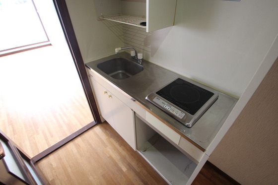 キッチン　※別部屋のお写真になります。