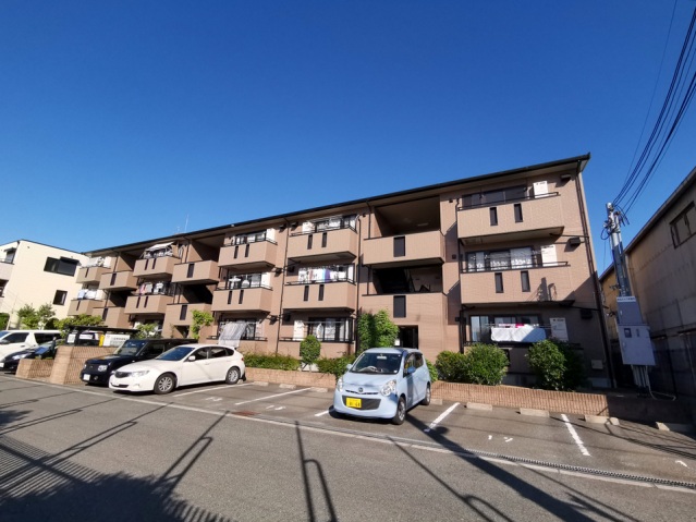 建物外観　南向きで日当り良好